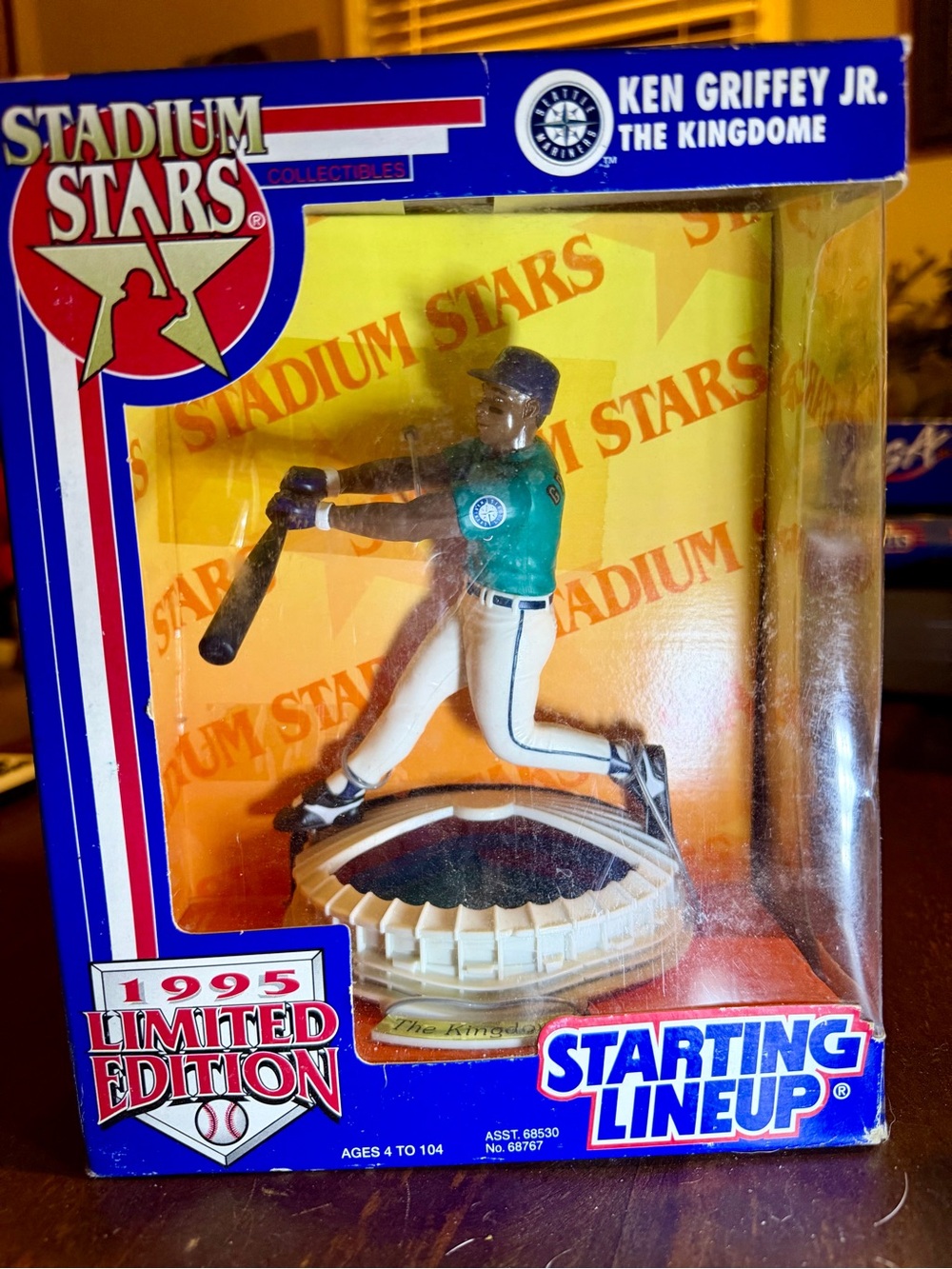VTG Ken Griffey Jr. Stadium Stars 1995 Starting Lineup Figure